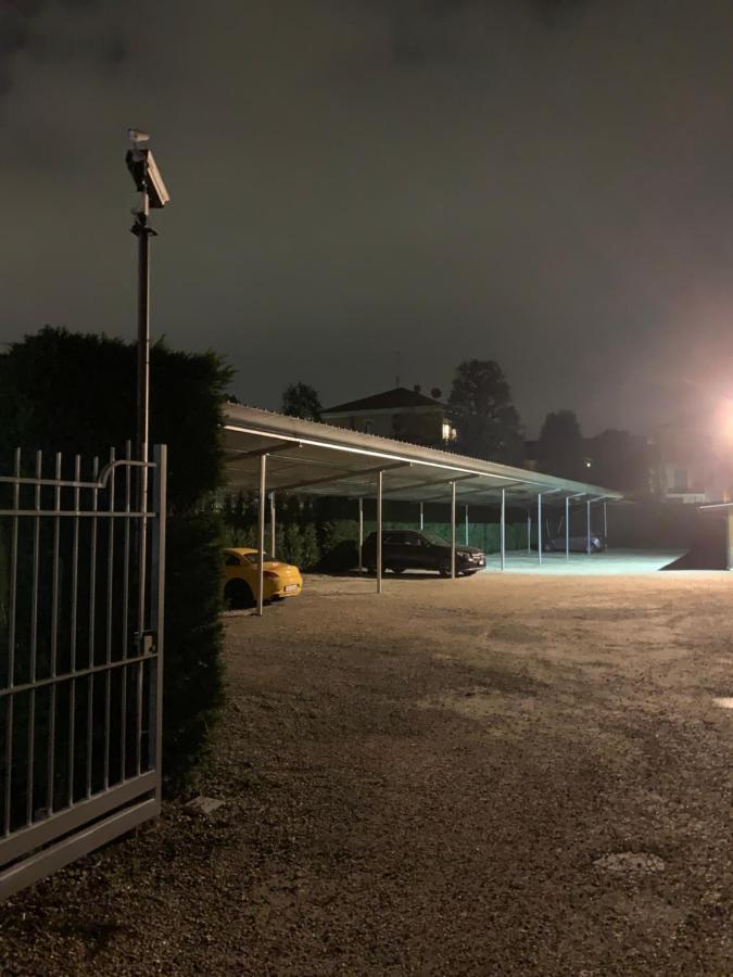 Hotel La Pace San Mauro Torinese Εξωτερικό φωτογραφία